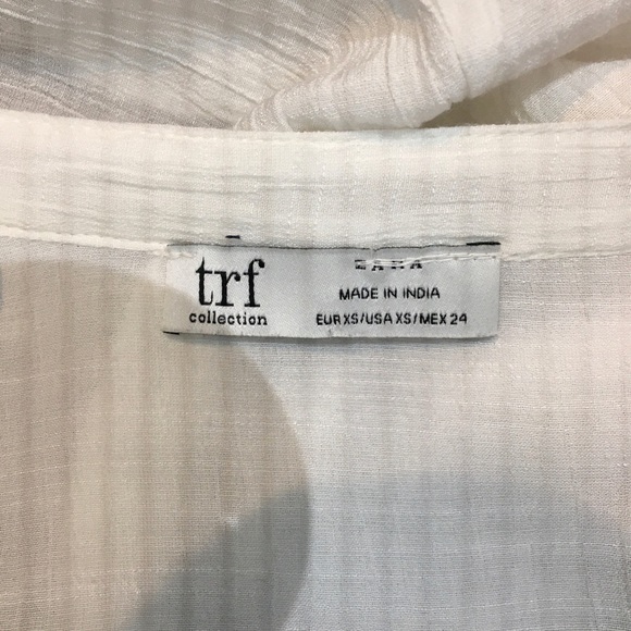 Beautiful Embroidered Robe - Picture 10 of 10